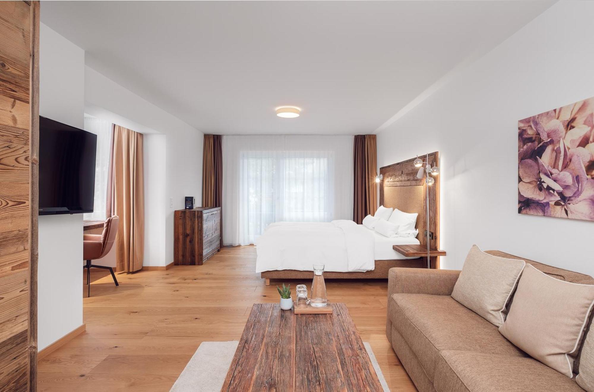 Adler Haeusern Gourmet & Spa Hotel Ngoại thất bức ảnh
